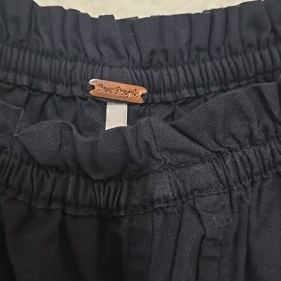 Free People Black Puff Sleeve Crop, Smocked Top S - Picture 2 of 9
